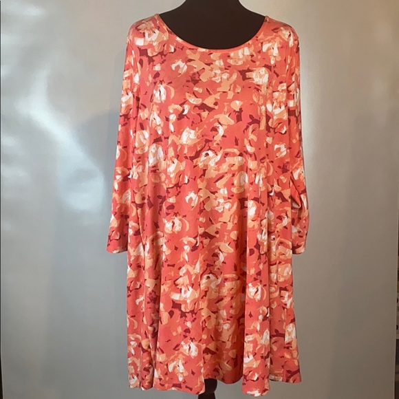 new directions Dresses & Skirts - Pink patterned dress